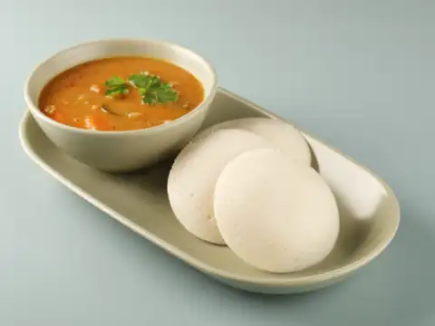 Idli with Sambar