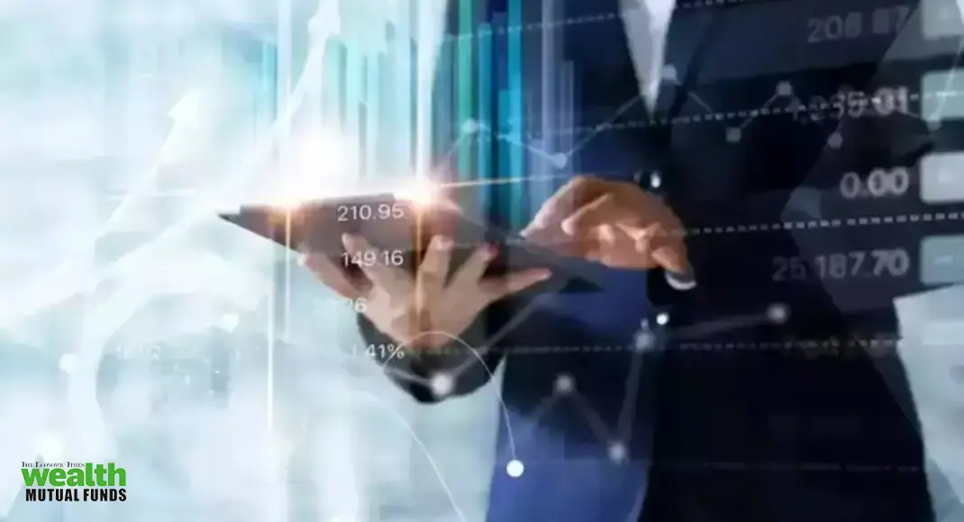 https://img.etimg.com/thumb/msid-123330289,width-1070,height-580,overlay-etwealthmutualfunds/slideshow.jpg