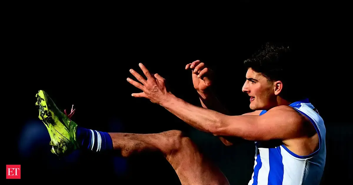 Harry Sheezel ties AFL all-time disposal record in North Melbourne victory over Richmond