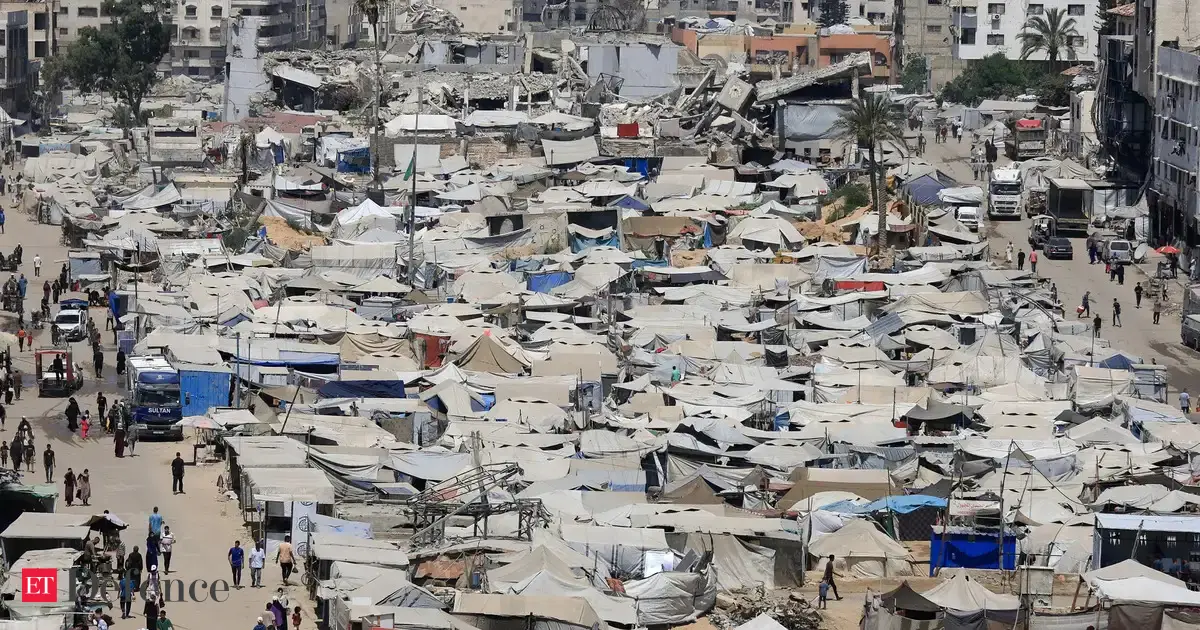 Israeli strikes kill 18 in Gaza, including 7 waiting for food