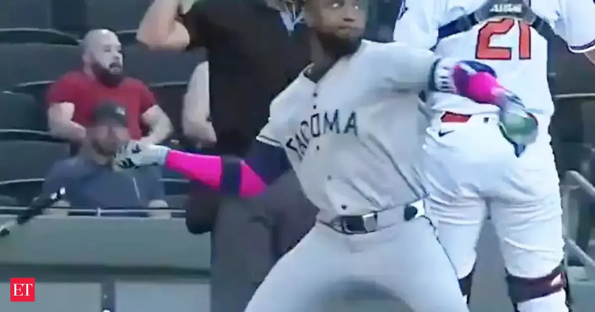 Victor Robles ejected after throwing bat at pitcher in rehab game ...