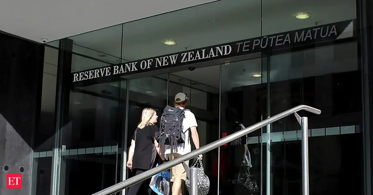 RBNZ cuts OCR to 3% after economy stalls in Q2, inflation expected to ease by 2026