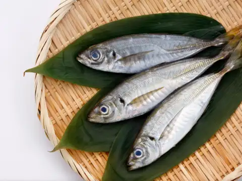 Small fish with bones or calcium‑set tofu
