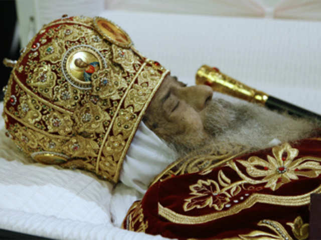 Egypt's Coptic Pope Shenuda III passes away