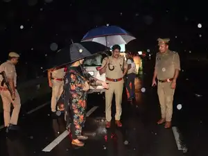 9 dead, 42 injured as truck hits tractor-trolley carrying pilgrims in ...