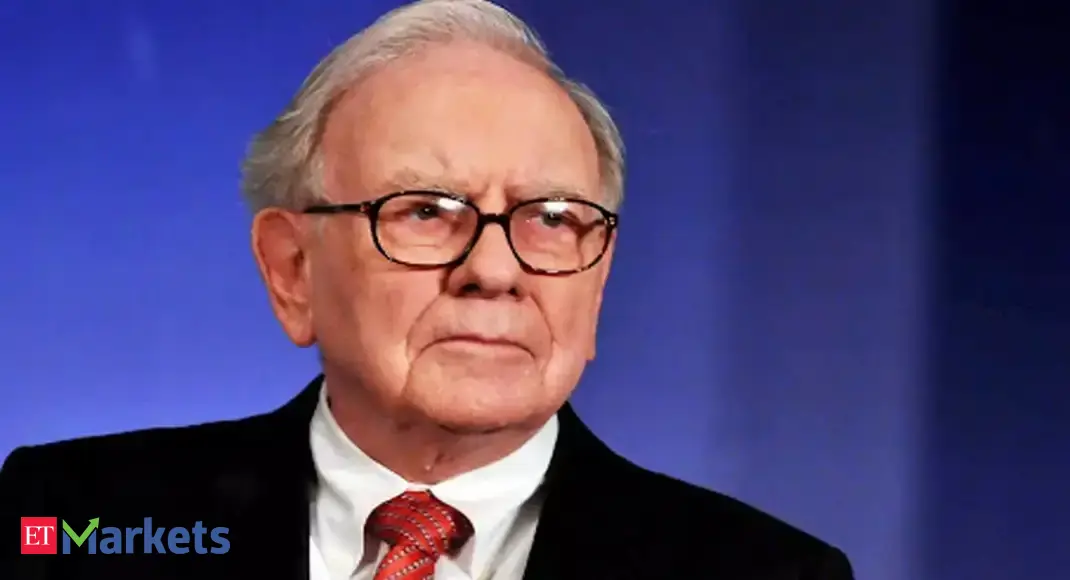 Buffett slams brakes on railroad merger hopes