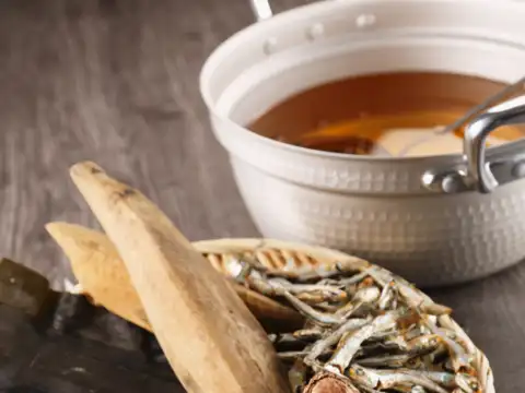 Kombu tea (seaweed tea)