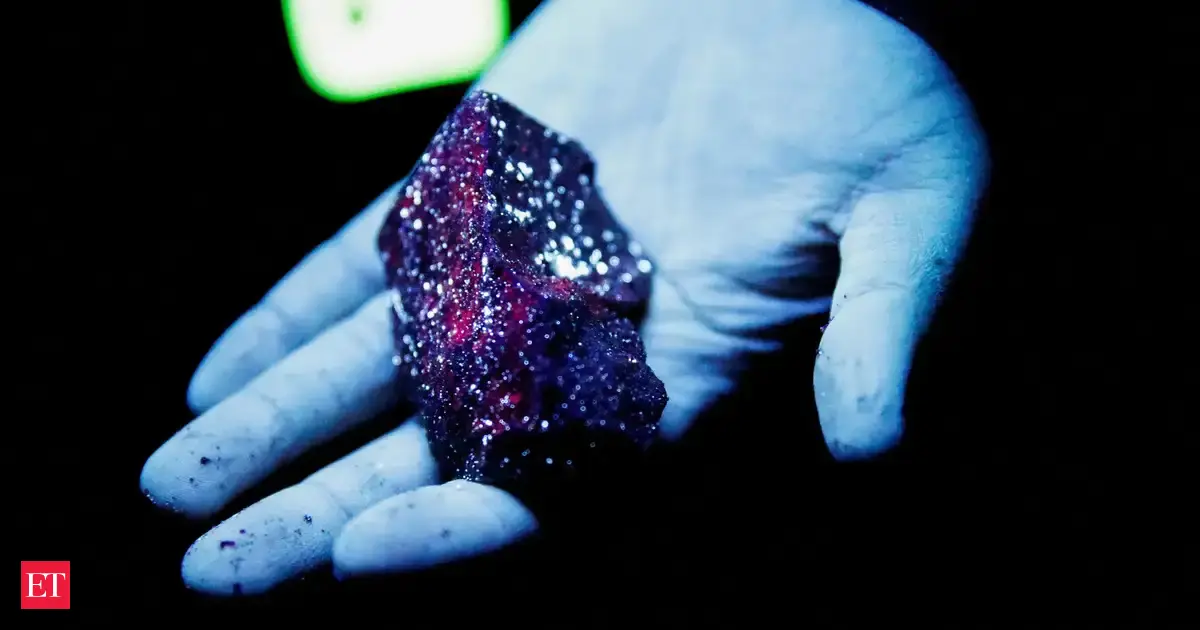 West said to be fretting over China's interest in Vietnam tungsten mine