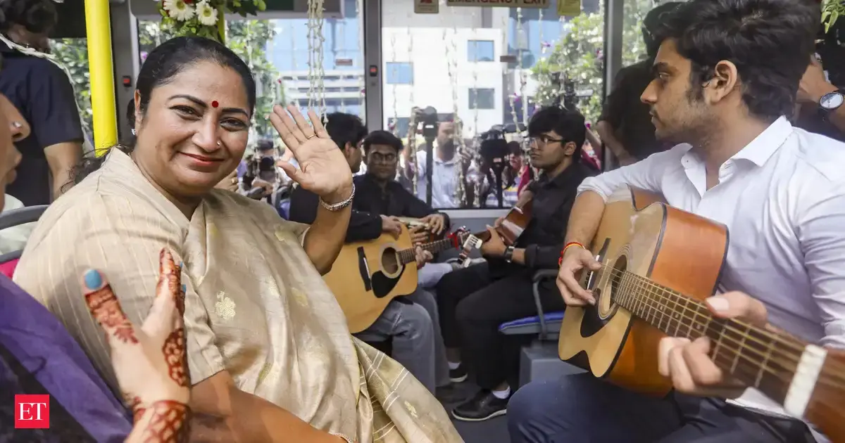Delhi CM Rekha Gupta re-launches U-Special bus service for DU students