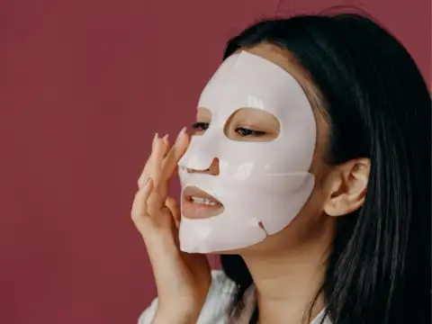 Day 3: Nourishing face mask