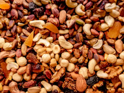  Nuts and seeds