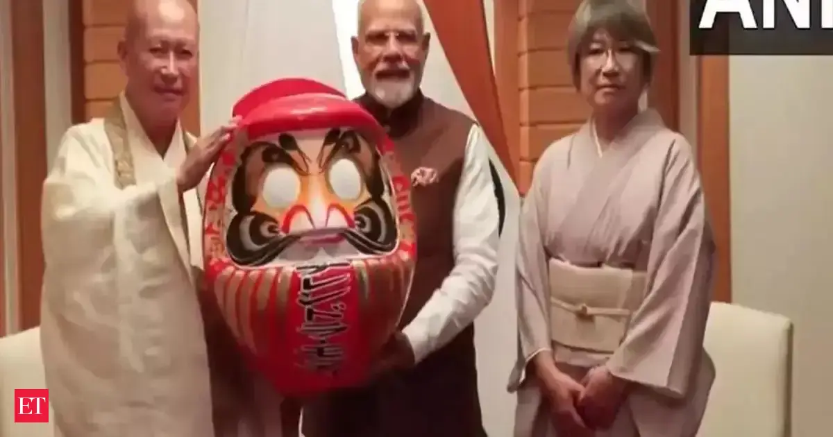 What is the Daruma doll gifted to PM Modi during his Japan visit?