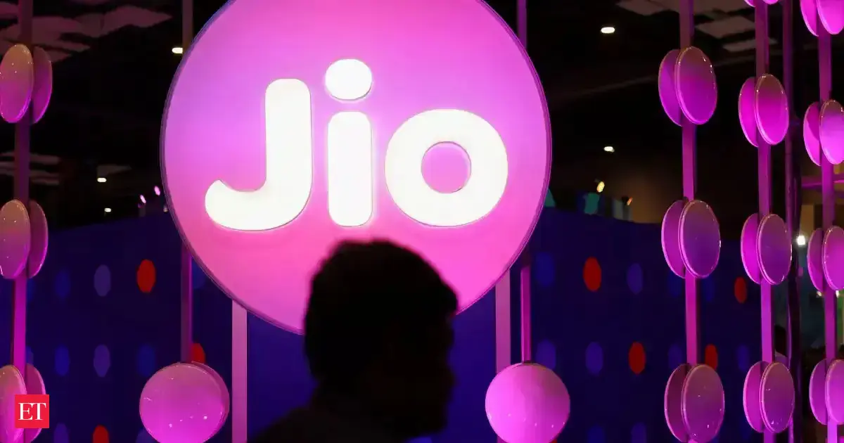 Reliance Jio surpasses Airtel in subscriber growth, Vodafone Idea and BSNL struggle