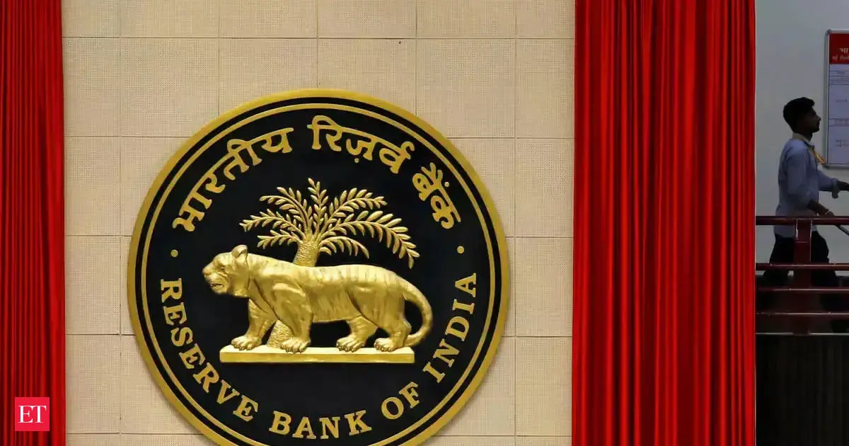 India opts for golden hedge, cuts treasury-bill share in forex kitty