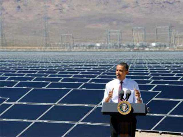 Obama visits largest Photovoltaic plant in U.S. in Nevada