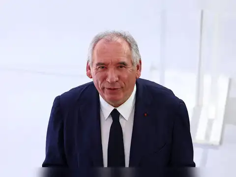 No Confidence &ndash; France on the Edge