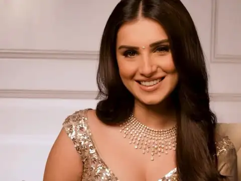 Gold and Ivory Saree 