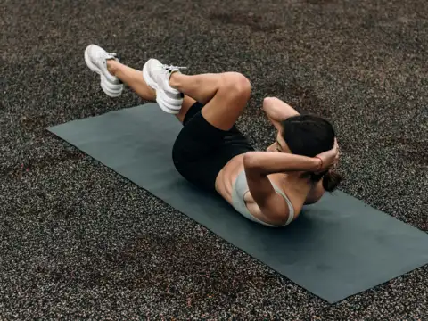 V-Sit hold 