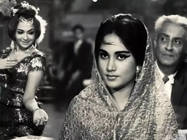 She started acting at 11, worked with Bollywood stars but life suddenly ...