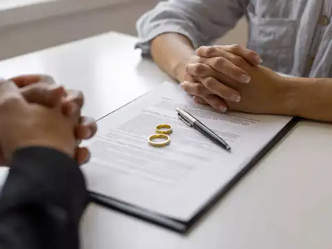 Prenuptial or postnuptial agreement