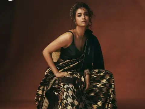 Black and gold drama 