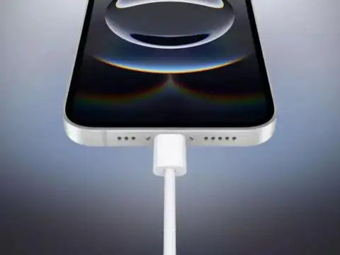 Design: sleek and durable