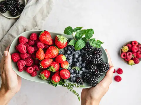 Berries: Antioxidant-Rich Power