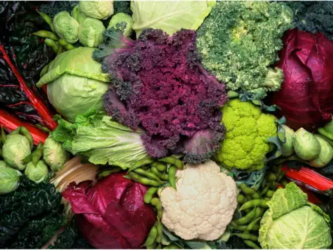 Cruciferous Vegetables: Broccoli, Kale, Cauliflower