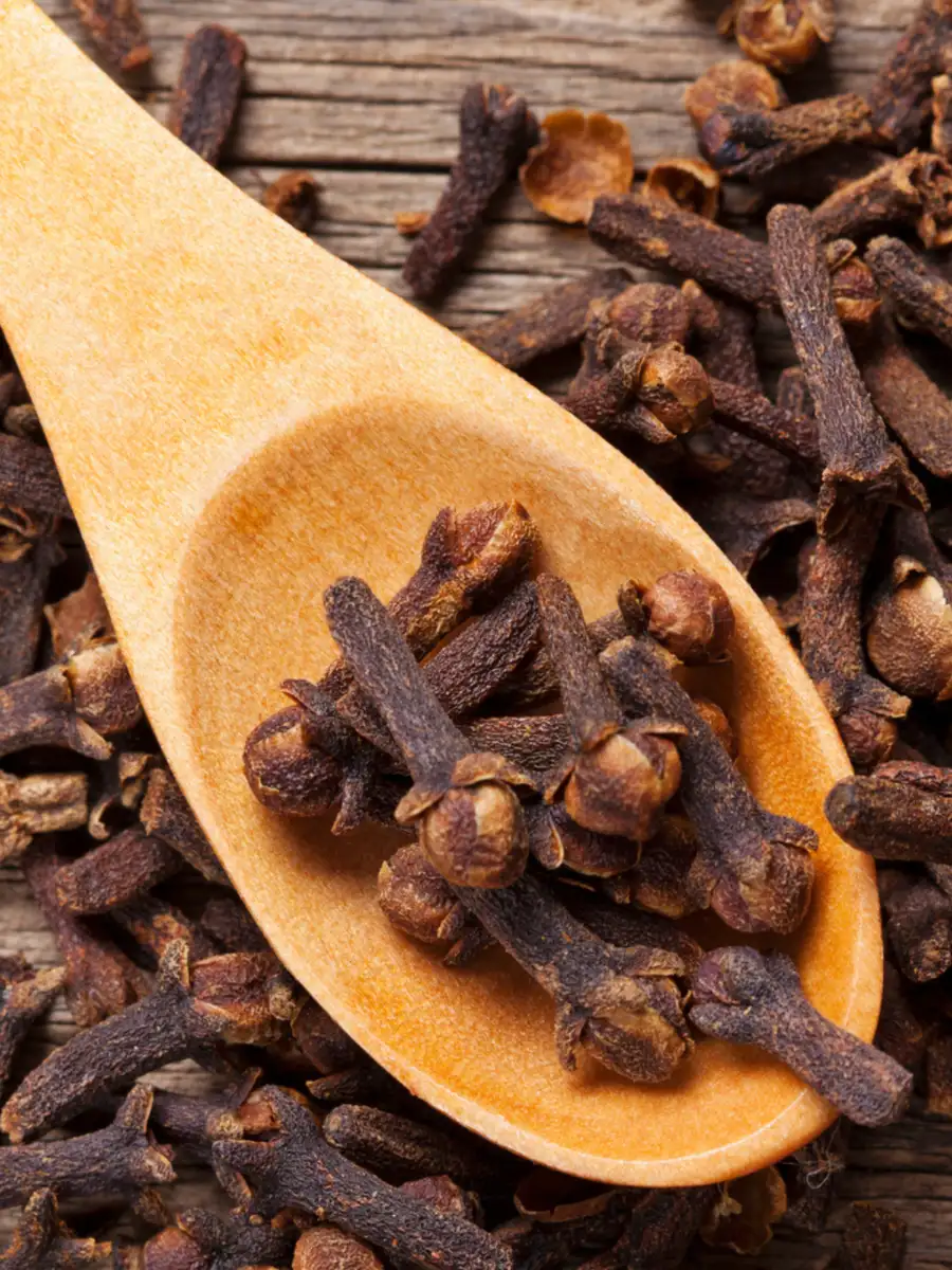 5 amazing benefits of eating cloves in the morning | EconomicTimes