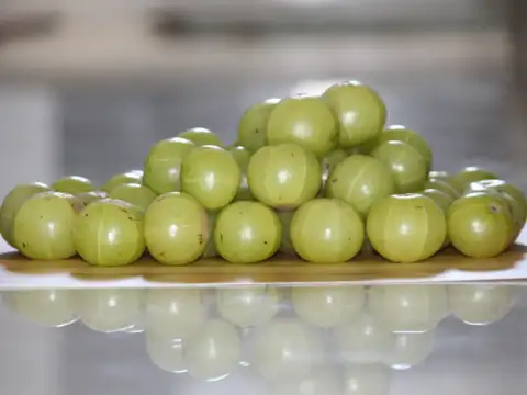Everyday use of amla in Ayurvedic lifestyle