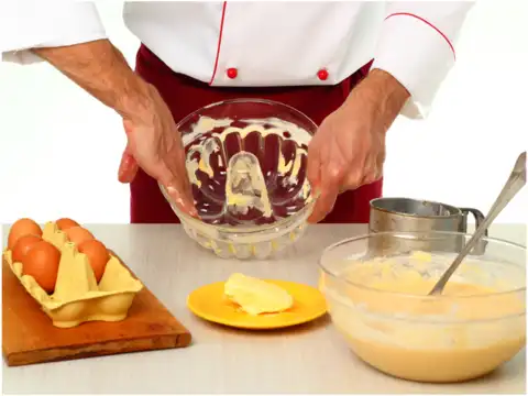  Prep Your Baking Tin
