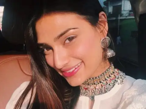 Choker and jhumka