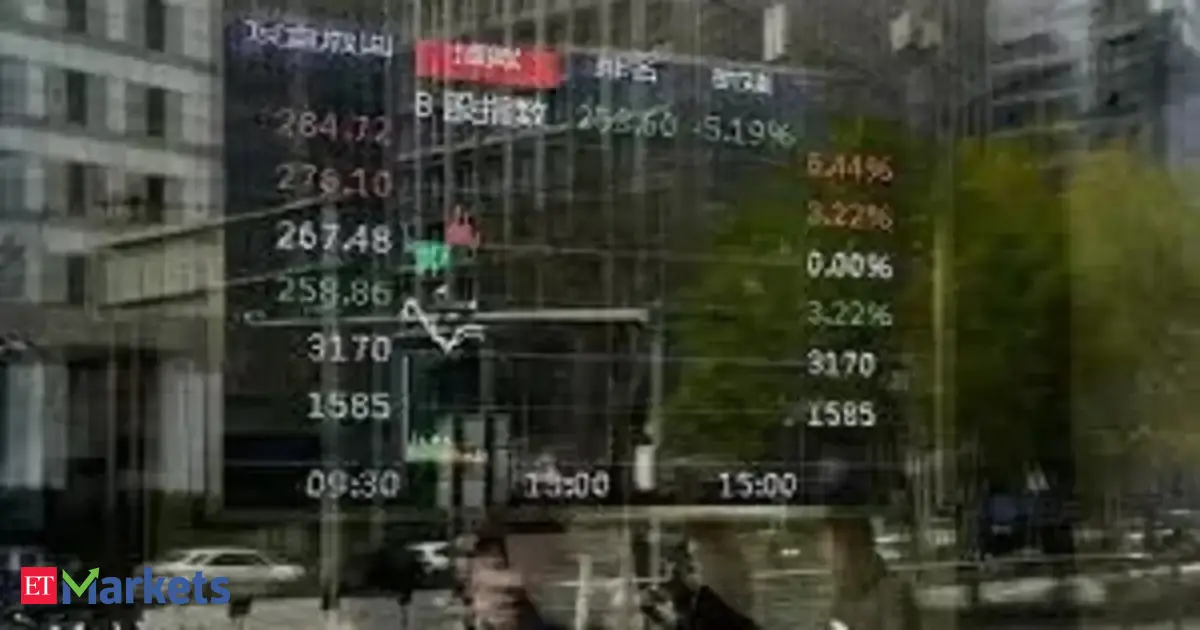 Hong Kong stocks climb to four-year high on AI optimism, TikTok deal progress