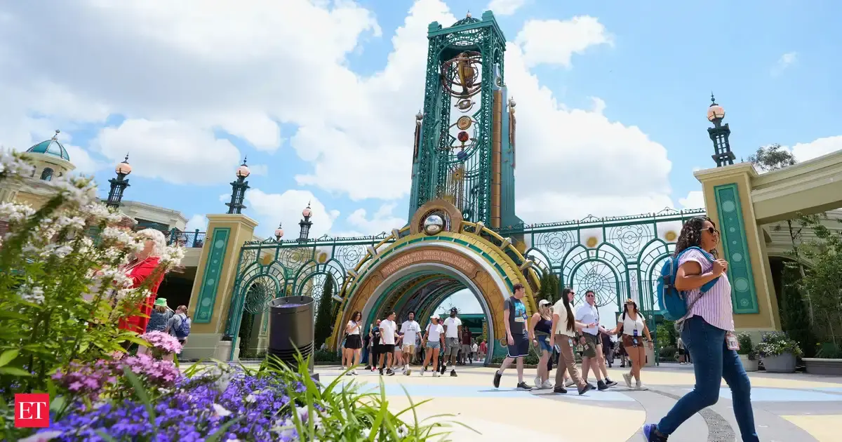 Man dies after riding Universal’s Stardust Racers roller coaster