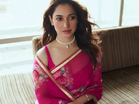 Tamannaah&rsquo;s floral elegance