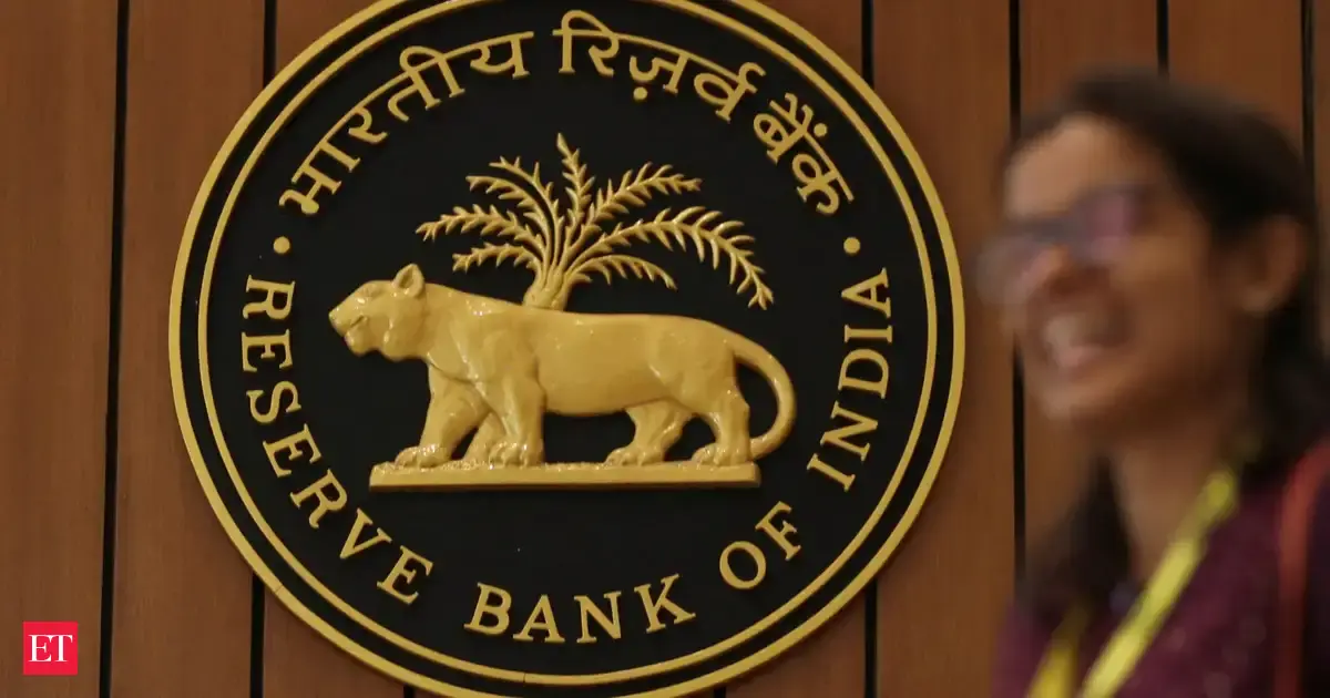 ET poll: Economists predict RBI to hold policy rates steady amid economic uncertainty