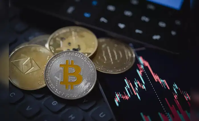 Cryptocurrency prices fall as US shutdown, Fed rate uncertainties rise