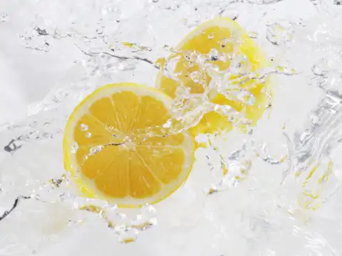 Benefits of lemon water