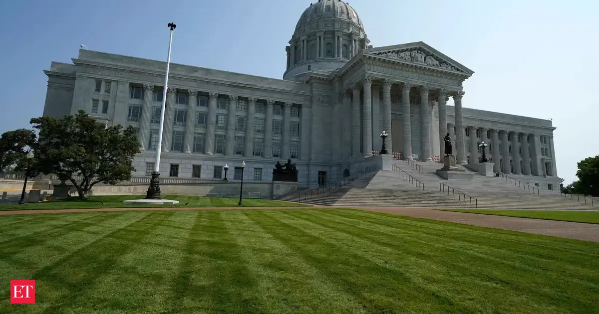 Image for Missouri governor signs Trump-backed plan aimed at helping Republicans win another US House seat