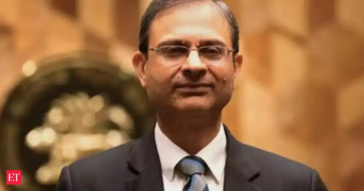 RBI holds repo rate steady at 5.5% amid economic challenges and adjusts GDP growth forecast