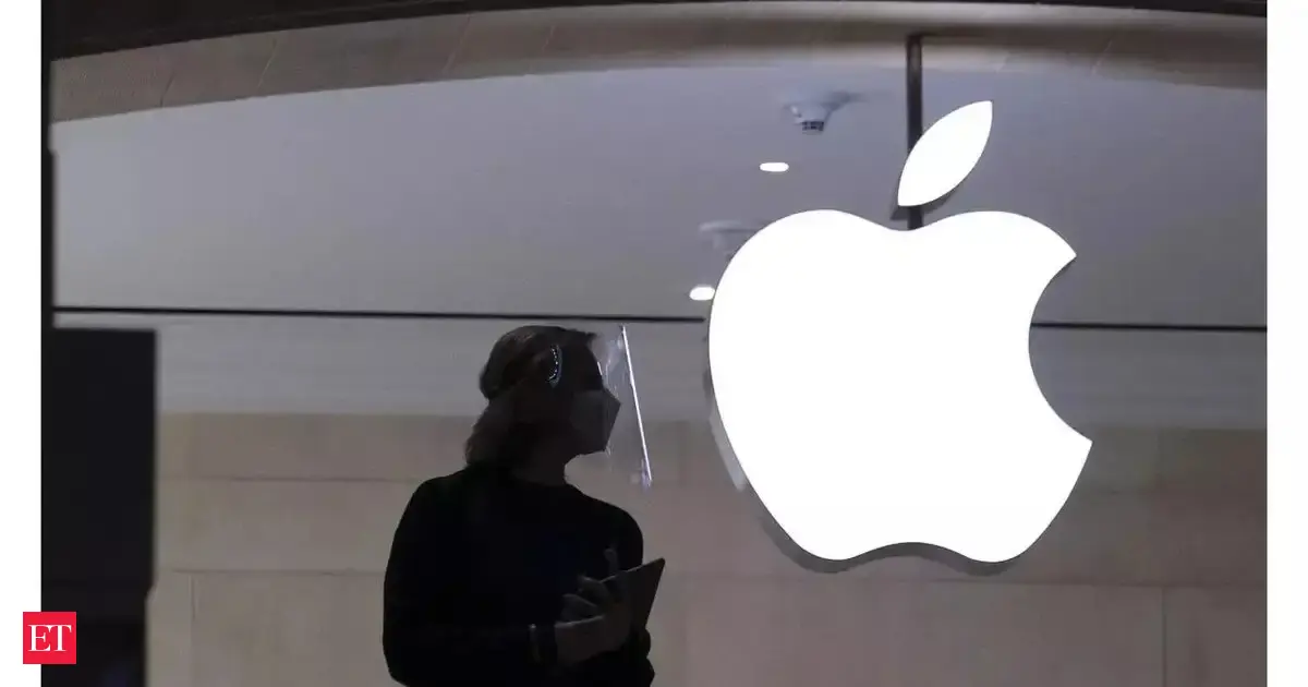 Apple removes ICE tracking apps after pressure by Trump administration ...