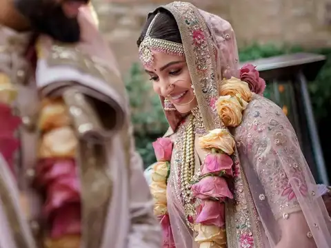 Anushka Sharma&rsquo;s pastel grace
