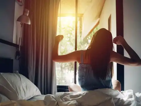 How does morning sunlight help?
