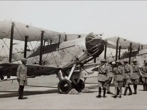  Growing wings: early years to modernization