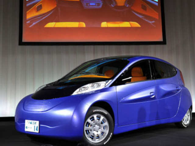 SIM-Drive's new electric car 'SIM-WIL