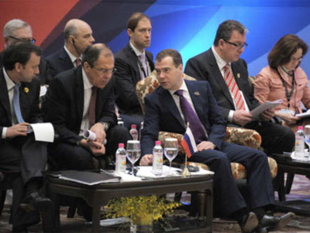 Medvedev speaks with Sergei Lavrov in BRICS summit