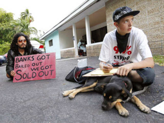 Members of Occupy Fort Lauderdale Foreclosure Mobilization