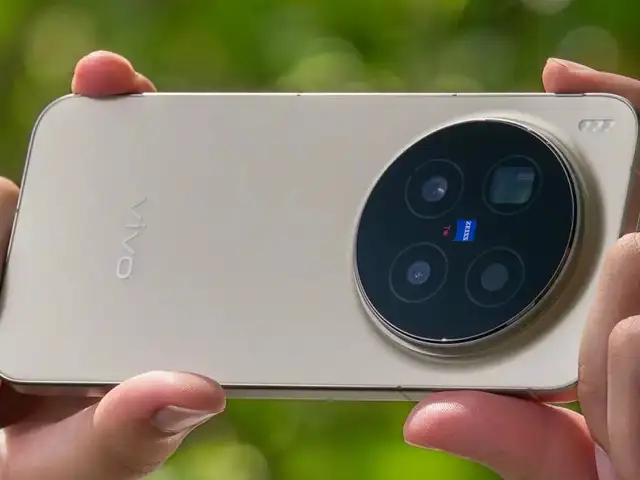 X300: camera setup - Vivo X300 Pro and X300 launched with 200MP ZEISS ...
