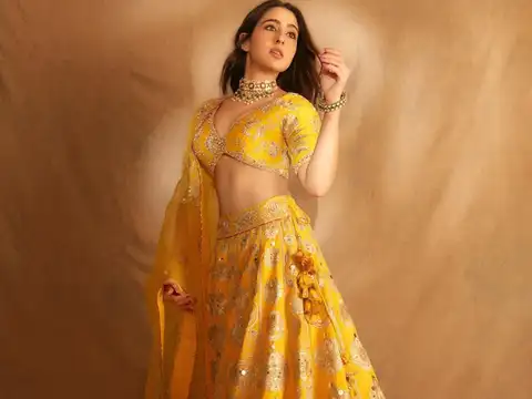 Sara Ali Khan&rsquo;s golden glow
