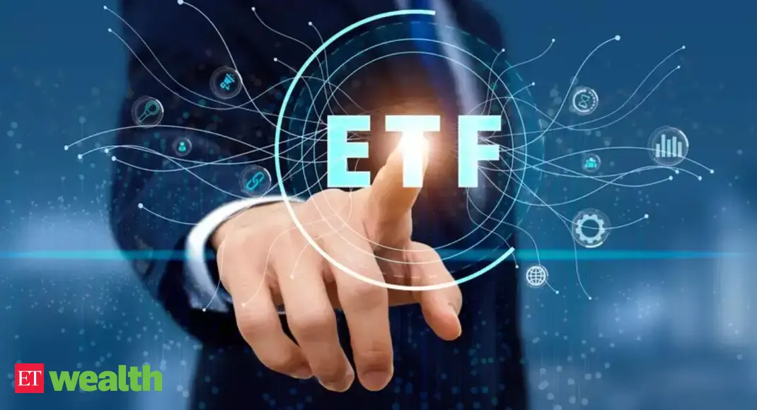 Silver ETFs are shining: Should you still invest now? - Silver ETFs deliver record returns in 2025